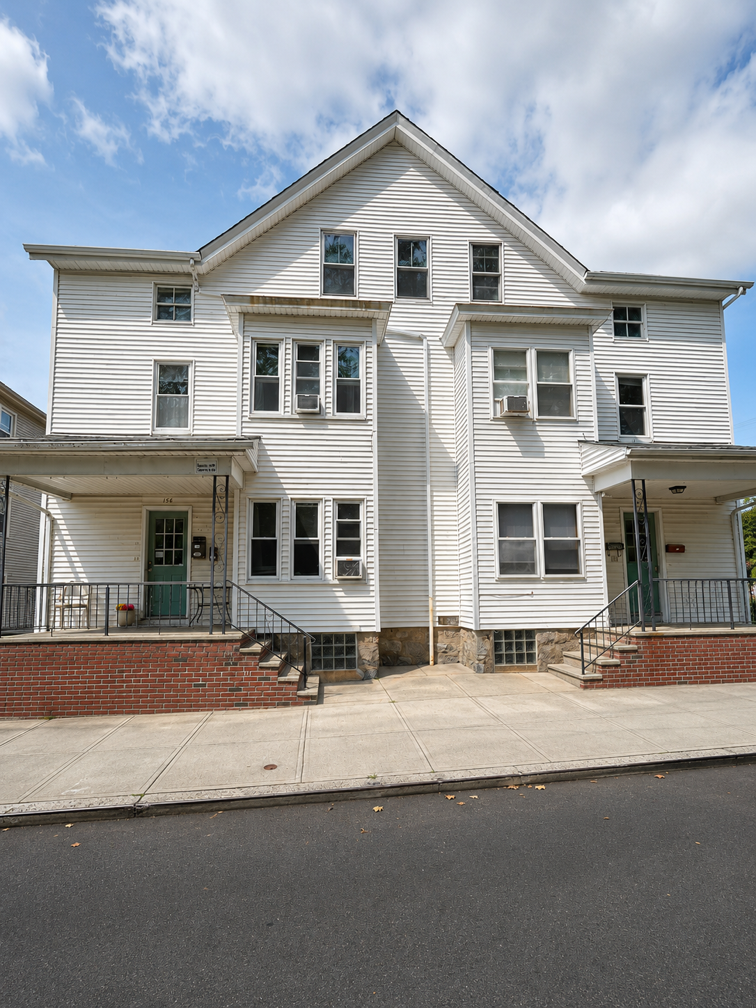 164 Hood Street - 1E