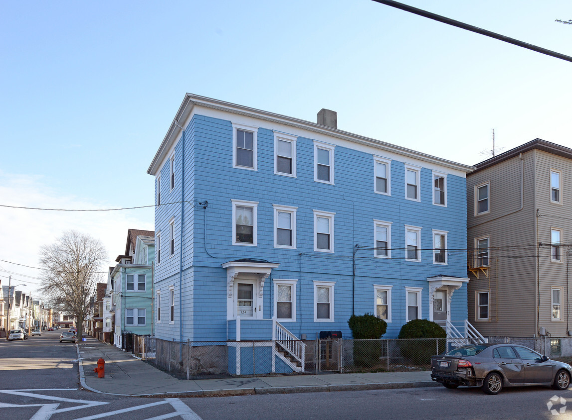 124-126 Crapo Street - 124-1N