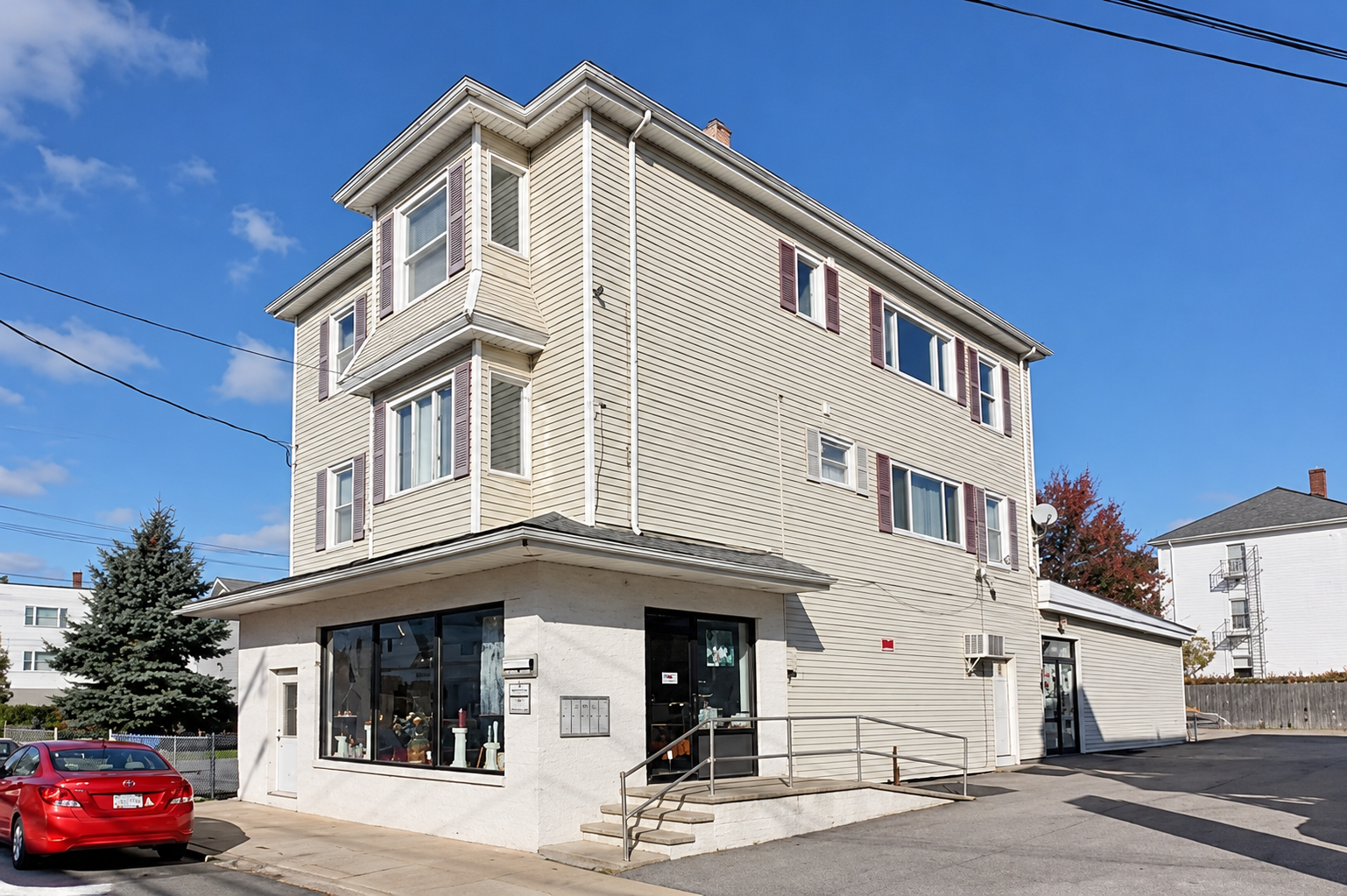 Property main image